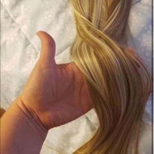 22 Inches Straight Full 7  Pieces Synthetic Extensions Brown/Beige Highlights